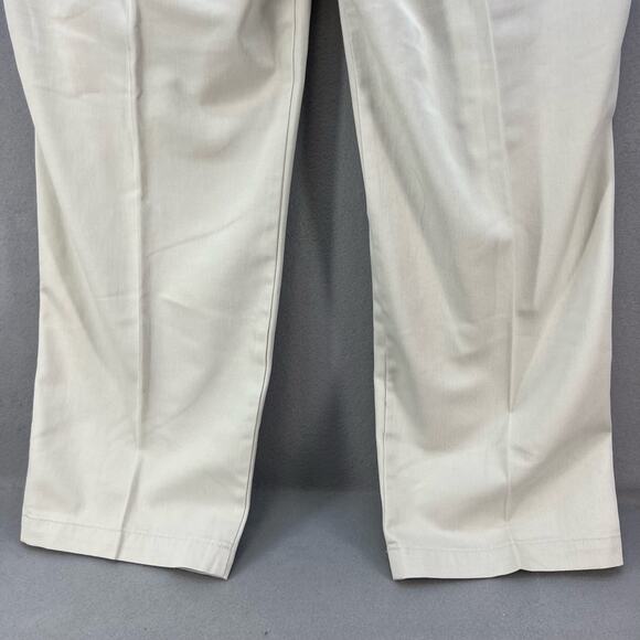 NWT Dockers Khaki Pants Men's 38X32 Classic Fit Pleated Front No Wrinkle Twill - Picture 9 of 16